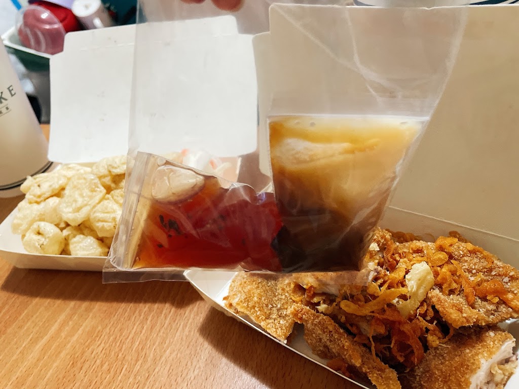 小寶泡菜醬料雞排 的照片