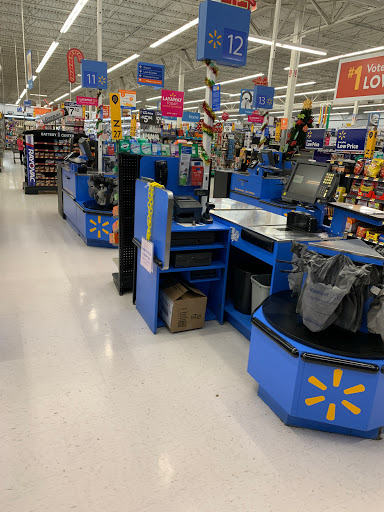 Department Store «Walmart Supercenter», reviews and photos, 1618 W McClain Ave, Scottsburg, IN 47170, USA