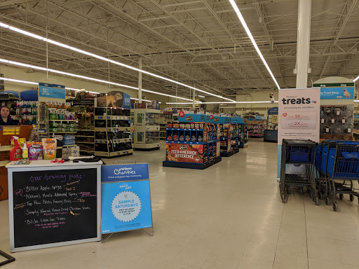 Pet Supply Store «PetSmart», reviews and photos, 650 Commerce Blvd, Scranton, PA 18519, USA