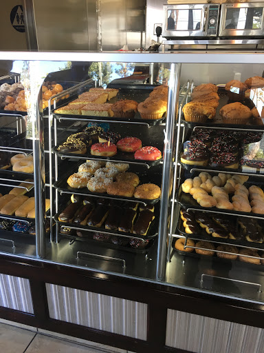 Donut Shop «Yum Yum Donuts», reviews and photos, 9886 Central Ave, Montclair, CA 91763, USA