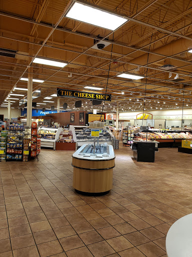 Supermarket «Price Chopper», reviews and photos, 1 Kendall Way, Malta, NY 12020, USA