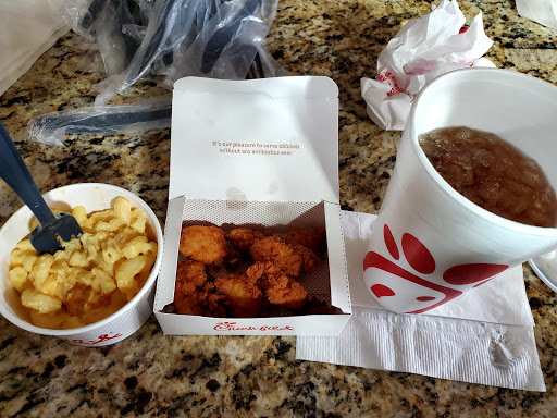 Fast Food Restaurant «Chick-fil-A», reviews and photos, 2617 Lakeview Pkwy, Rowlett, TX 75088, USA