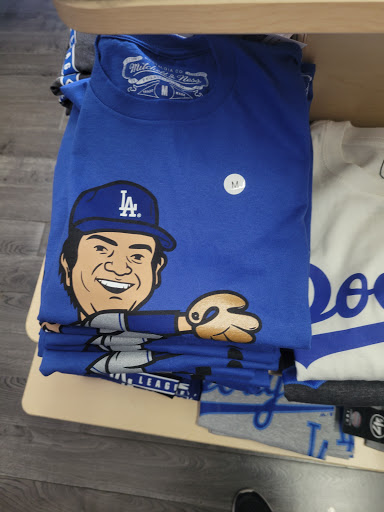 Sporting Goods Store «The 4th Quarter», reviews and photos, 5689 York Blvd, Los Angeles, CA 90042, USA