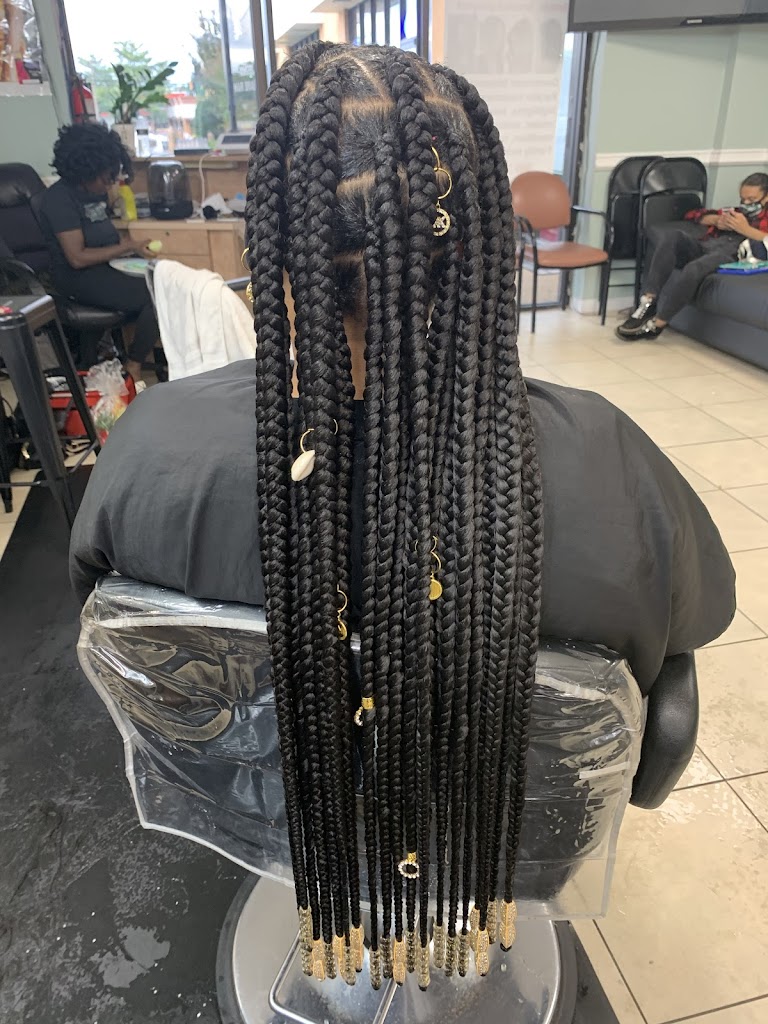 Africa Queen Hair Braiding 22401