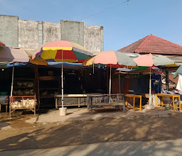 Penjual Ikan Pasar Anduonohu photo