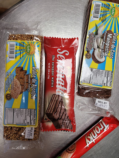 Grocery Store «Infante Groceries», reviews and photos, 326 Moody St, Lowell, MA 01854, USA