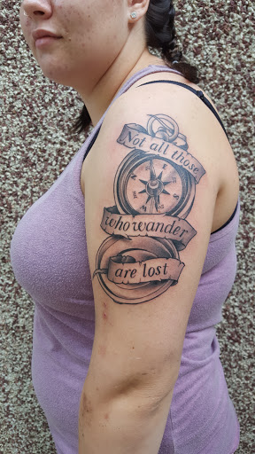 Tattoo Shop «Mecca Tattoo», reviews and photos, 115 S Broad St, Mankato, MN 56001, USA