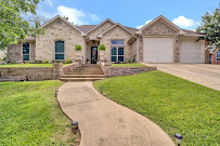 Dee Martin Realty Group: RE/MAX Alight - Photo 8 - Car repair in Tyler, TX, Tyler