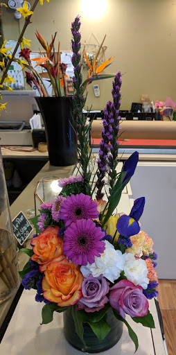 Florist «Almeidas Floral Designs», reviews and photos, 1200 Spruce St, Philadelphia, PA 19107, USA