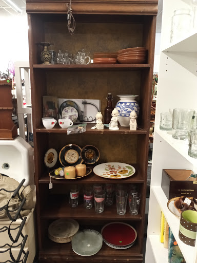 Shopping Mall «Village Square Shopping Center», reviews and photos, 2800 Recker Hwy, Winter Haven, FL 33880, USA