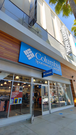 Sportswear Store «Columbia Sportswear Outlet at The Pike Outlets», reviews and photos, 35 Bay St, Long Beach, CA 90802, USA