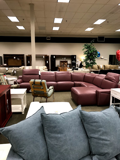 Furniture Store «The Dump Furniture Outlet», reviews and photos, 801 N Military Hwy, Norfolk, VA 23502, USA