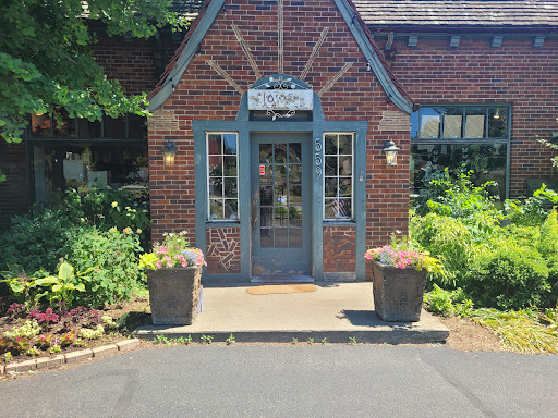 Plant Nursery «Goldner Walsh Garden and Home», reviews and photos, 559 Orchard Lake Rd, Pontiac, MI 48341, USA