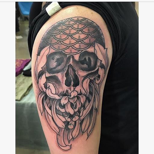 Tattoo Shop «Thistle and Pearl Tattoo», reviews and photos, 107 Merrimon Ave #310, Asheville, NC 28801, USA