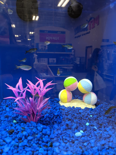 Pet Supply Store «PetSmart», reviews and photos, 9887 76th St, Pleasant Prairie, WI 53158, USA