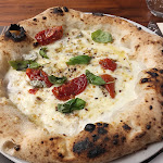 Photo n°1 de l'avis de Vale.2 fait le 02/12/2023 à 22:43 sur le  Diego Vitagliano Pizzeria - Bagnoli à Naples