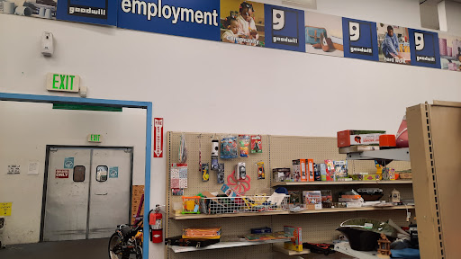 Thrift Store «Goodwill Industries of the Chesapeake, Inc.», reviews and photos, 8124 Ritchie Hwy, Pasadena, MD 21122, USA