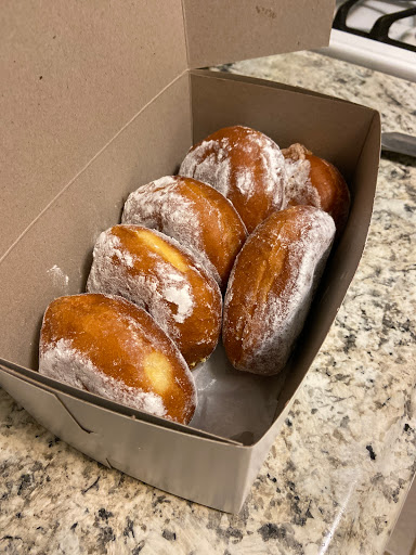 Donut Shop «Apple Fritter Donut Shop», reviews and photos, 741 E 9 Mile Rd, Ferndale, MI 48220, USA
