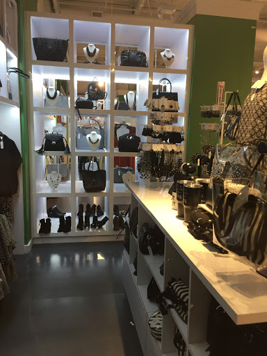 Fashion Accessories Store «Charming Charlie», reviews and photos, 1028 Old Country Rd, Garden City, NY 11530, USA