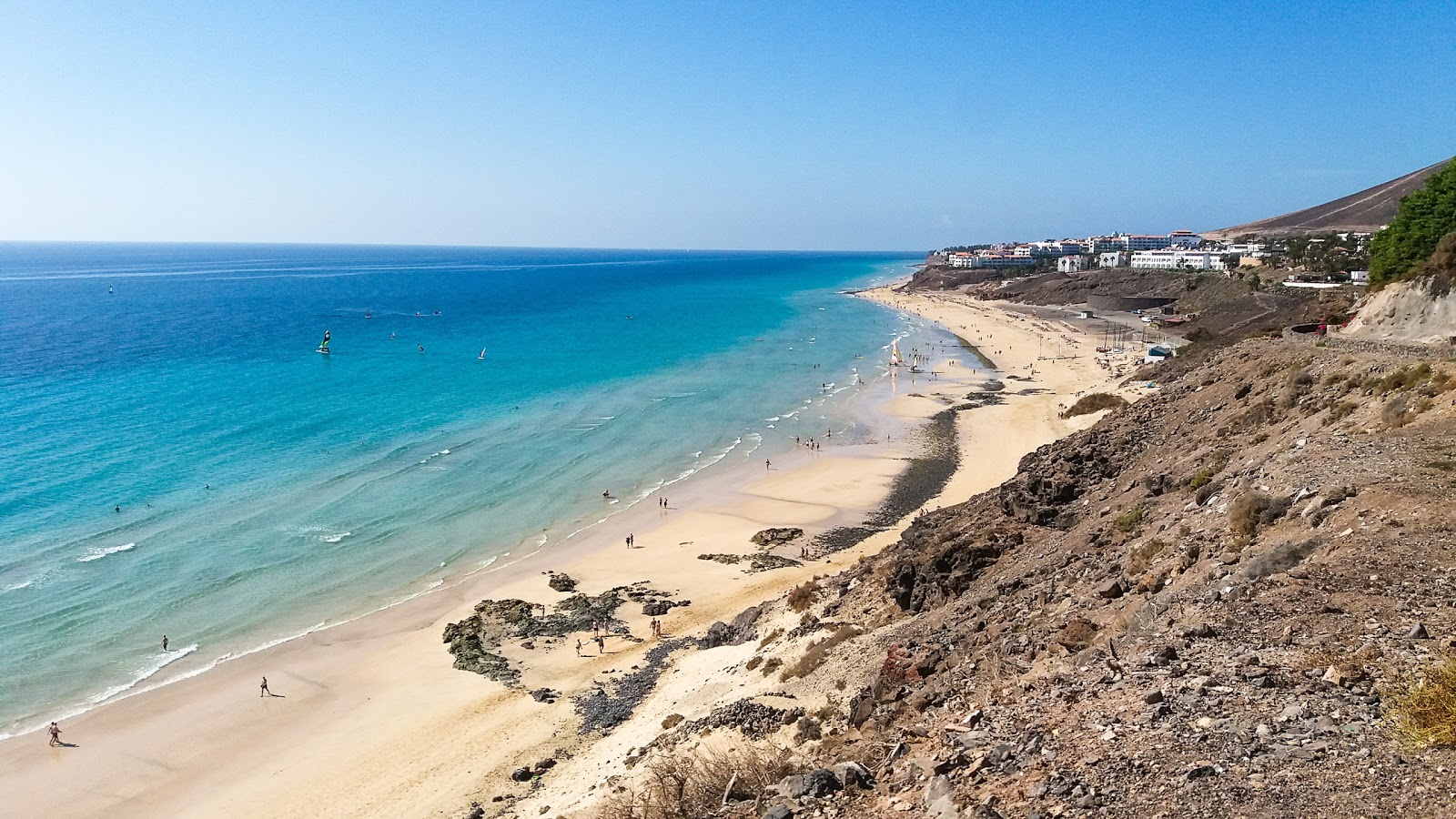 Photo de Plage d'Esquinzo-Butihondo avec plage spacieuse