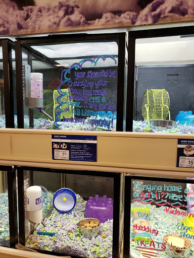 Pet Supply Store «PetSmart», reviews and photos, 976 IL-59, Aurora, IL 60504, USA