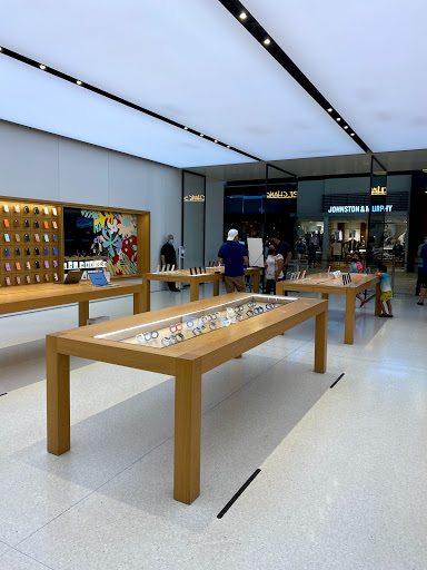 Computer Store «Apple Smith Haven», reviews and photos, 518 Smith Haven Mall, Lake Grove, NY 11755, USA