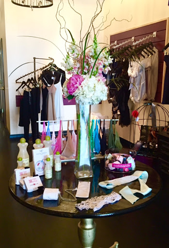 Lingerie Store «La Femme Dangereuse», reviews and photos, 7925 Jericho Turnpike, Woodbury, NY 11797, USA