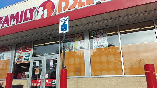 Dollar Store «FAMILY DOLLAR», reviews and photos, 286 E Sandusky St, Mechanicsburg, OH 43044, USA