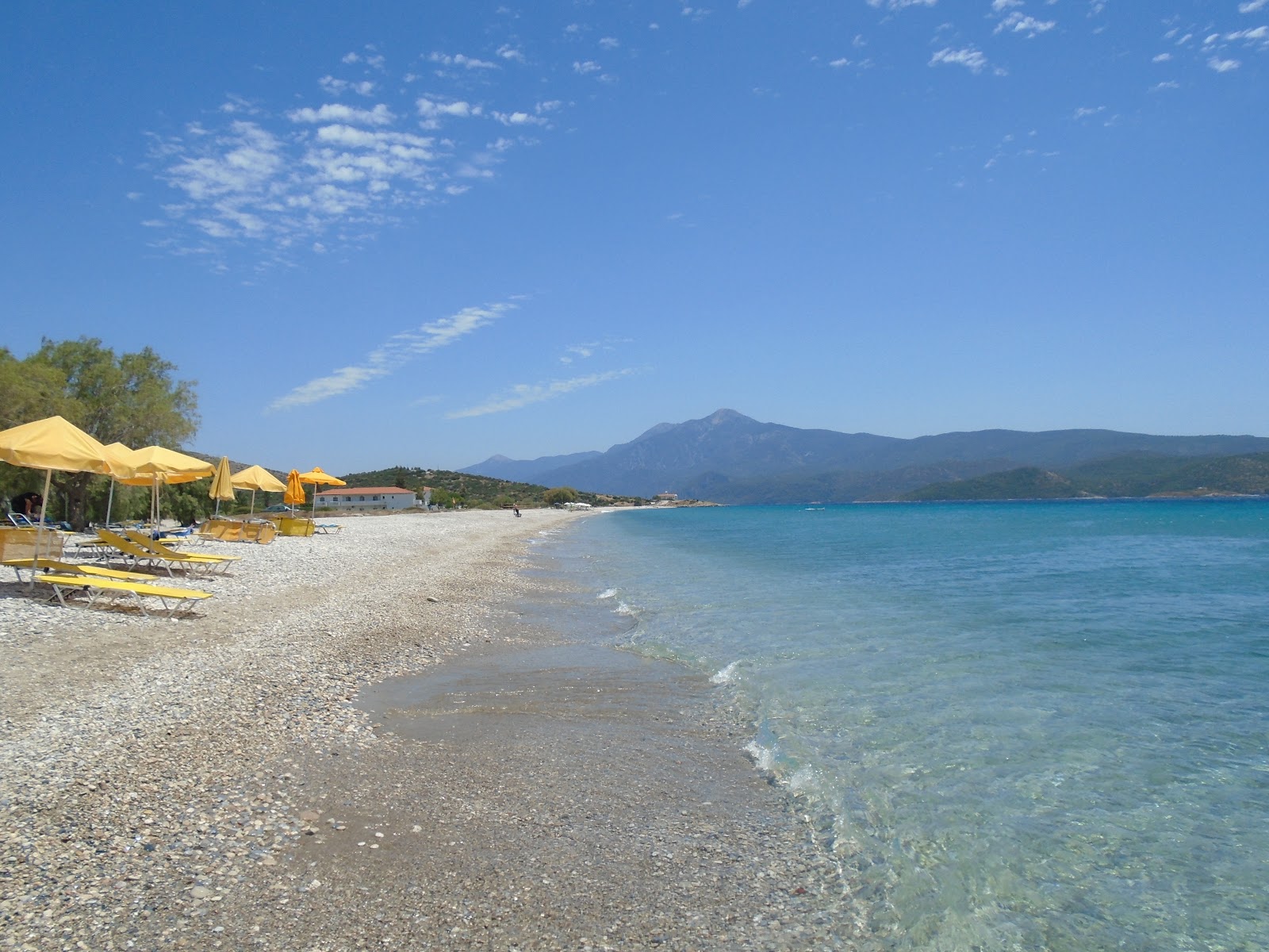 Foto von Mykali beach mit etwas sauber Sauberkeitsgrad