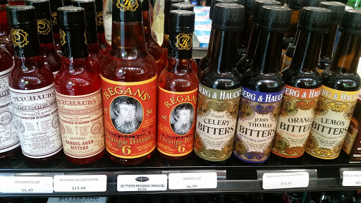 Liquor Store «Pearl Specialty Market & Spirits», reviews and photos, 900 NW Lovejoy St, Portland, OR 97209, USA