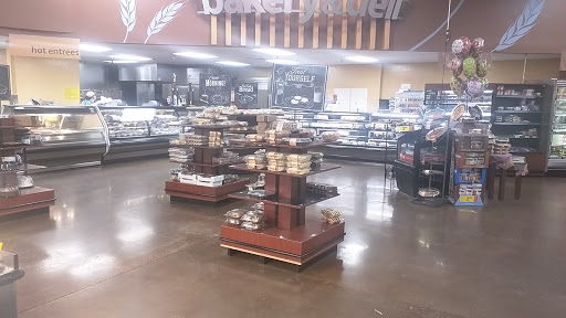 Grocery Store «Kroger», reviews and photos, 525 E Clifty Dr, Madison, IN 47250, USA