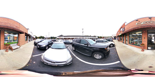 Barrington Books, 184 County Rd, Barrington, RI 02806, USA, 