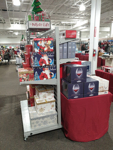 Clothing Store «Burlington Coat Factory», reviews and photos, 6200 Greenbelt Rd, Greenbelt, MD 20770, USA