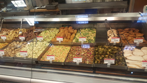 Supermarket «Roche Bros. Burlington», reviews and photos, 34 Cambridge St, Burlington, MA 01803, USA