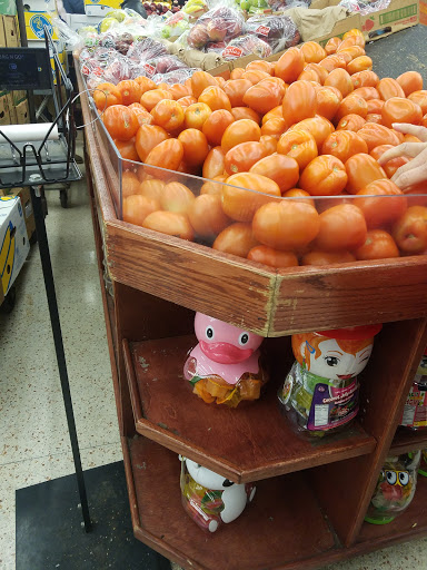 Supermarket «Fine Fare Supermarket», reviews and photos, 126 Clarke St, Brentwood, NY 11717, USA