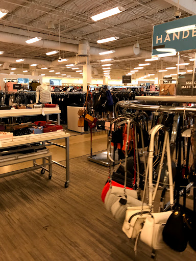 Department Store «Nordstrom Rack Shops At Orchard Place», reviews and photos, 9625 Skokie Blvd, Skokie, IL 60077, USA