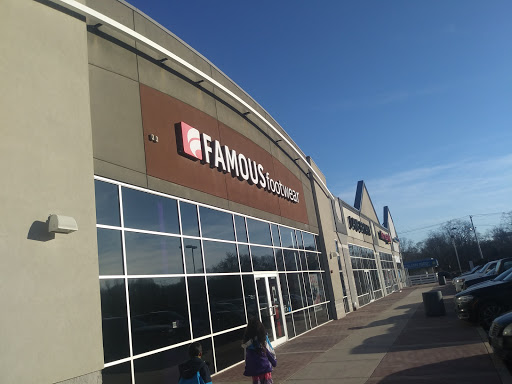 Famous Footwear, 1017 Montauk Hwy, Shirley, NY 11967, USA, 