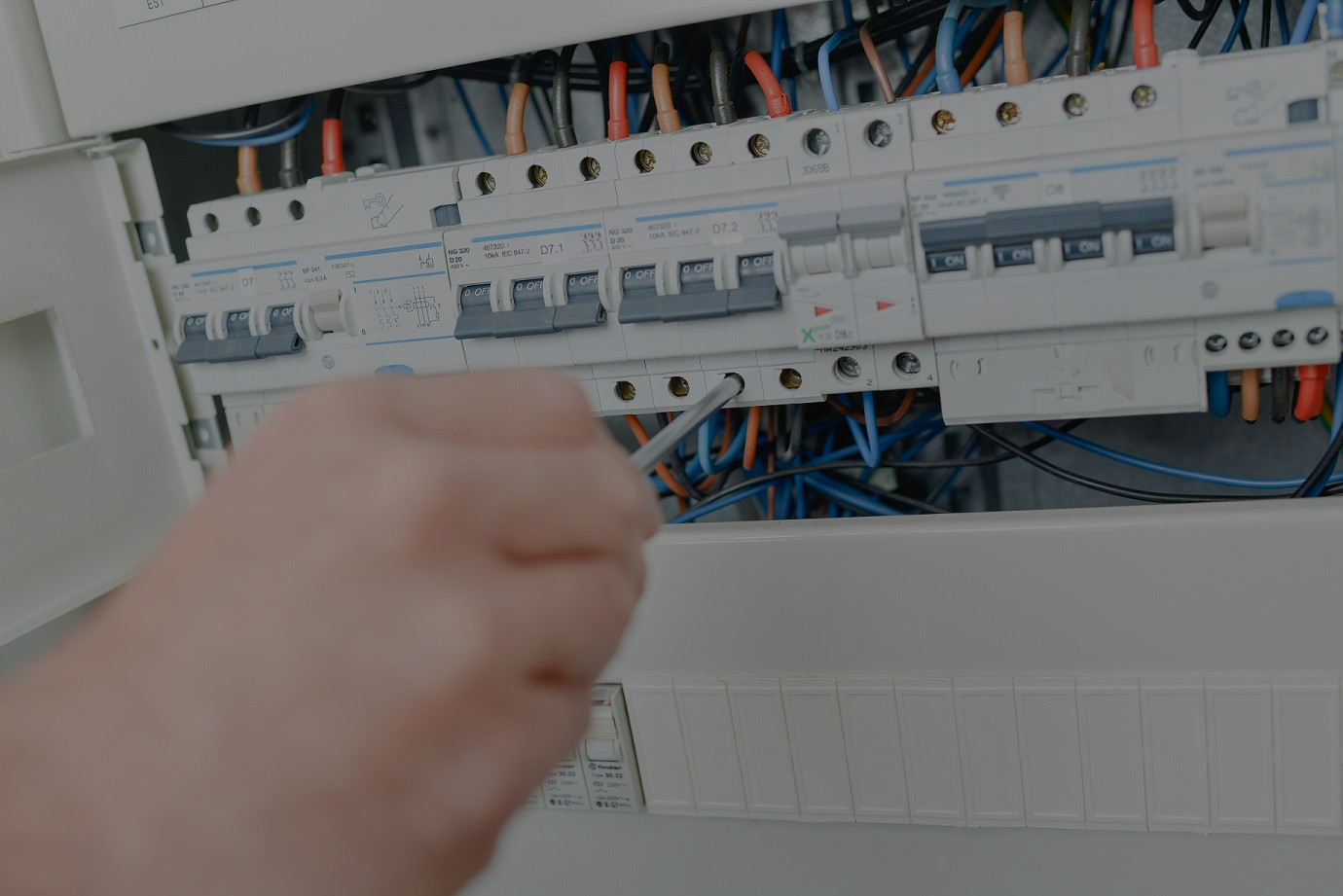 KZS Electrical Services - 24/7 Emergency Electricians, Domestic & Commercial Electricians Blackburn