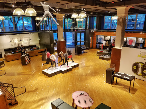 Clothing Store «Nike Portland», reviews and photos, 638 SW 5th Ave, Portland, OR 97201, USA