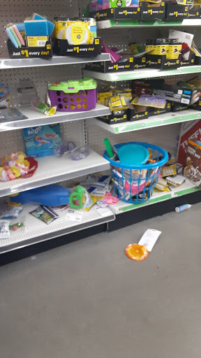 Discount Store «Dollar General», reviews and photos, 1210 W Visalia Rd, Exeter, CA 93221, USA