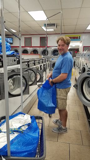Laundromat «Super Suds Laundromat & Wash and Fold», reviews and photos, 250 Alamitos Ave, Long Beach, CA 90802, USA