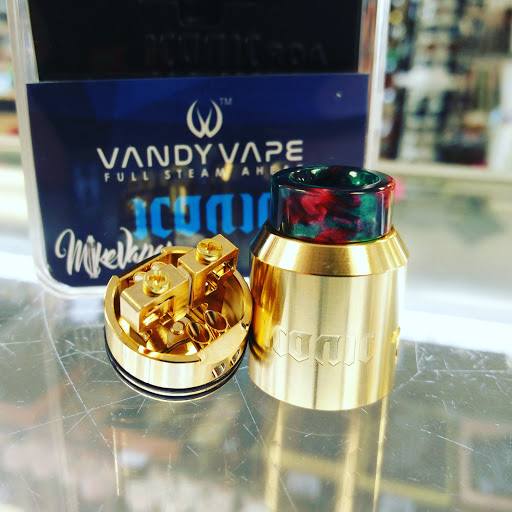 Tobacco Shop «Habits Vape & Smoke shop», reviews and photos, 8391 Folsom Blvd, Sacramento, CA 95826, USA
