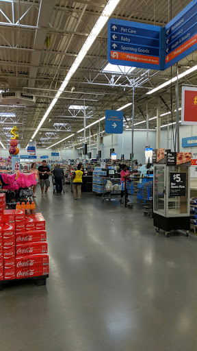 Department Store «Walmart Supercenter», reviews and photos, 59690 Belleview Dr, Plaquemine, LA 70764, USA