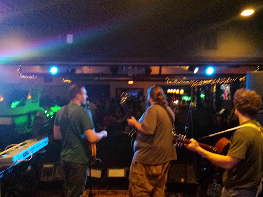 Bar & Grill «10th Street Live Bar & Grill», reviews and photos, 104 N 10th St, Kenilworth, NJ 07033, USA