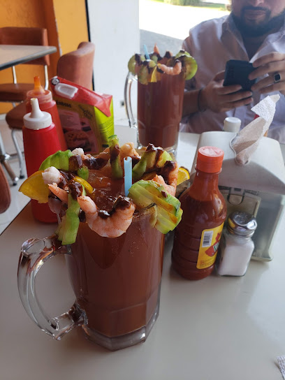 Mariscos Hugo,s - Av. Morelos 234, Sagrada Familia, 47144 San Miguel el Alto, Jal., Mexico