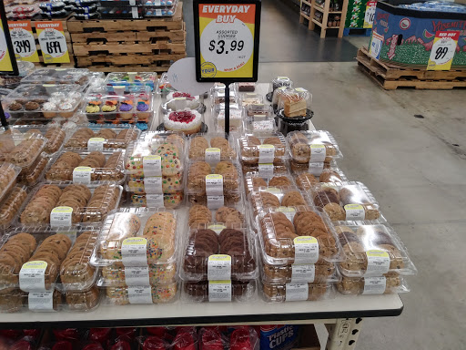 Supermarket «FoodMaxx Visalia», reviews and photos, 1550 N Ben Maddox Way, Visalia, CA 93292, USA