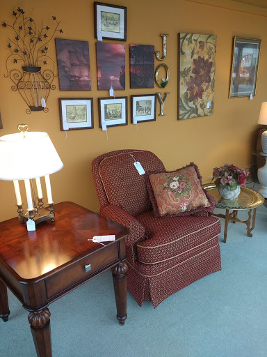 Consignment Shop «What A Find», reviews and photos, 154 Huttleston Ave, Fairhaven, MA 02719, USA