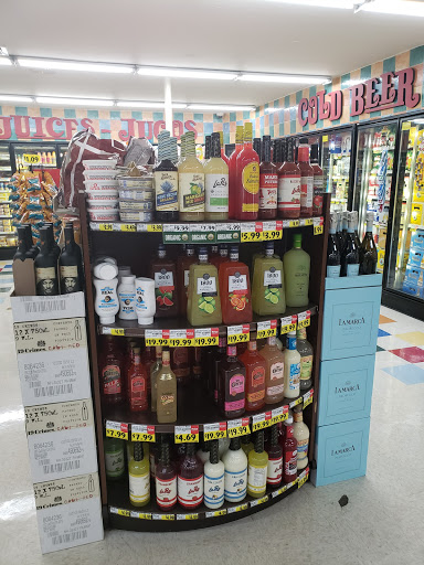 Supermarket «Vallarta Supermarkets», reviews and photos, 10859 Oxnard St, North Hollywood, CA 91606, USA