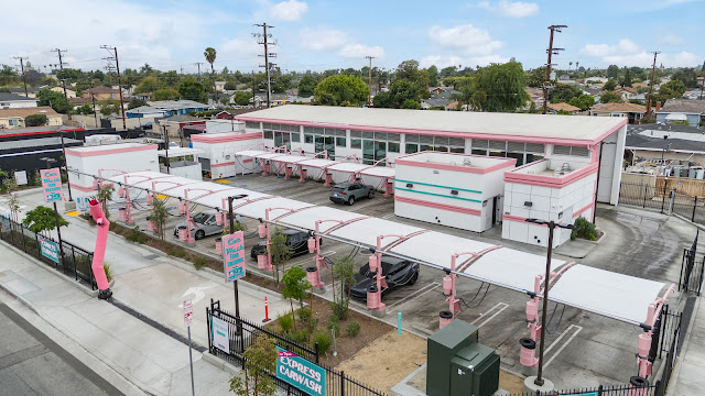 Flo's Express Car Wash