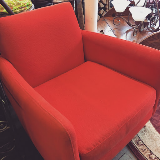 Antique Furniture Store «Consign & Design Center LLC», reviews and photos, 35 S Main St, West Lebanon, NH 03784, USA